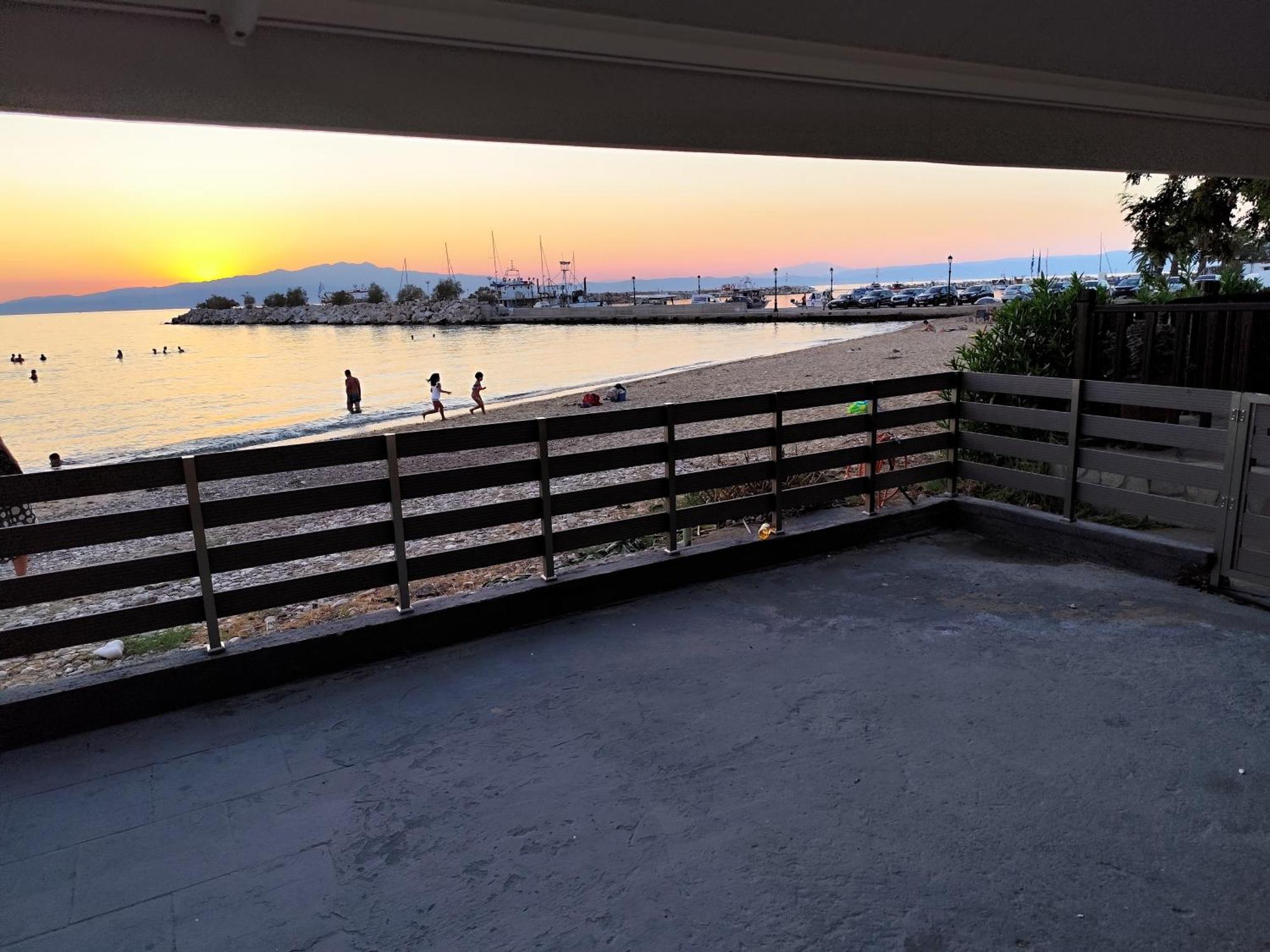 Beachfront Apartment Thassos Skala Kallirakhis Bagian luar foto