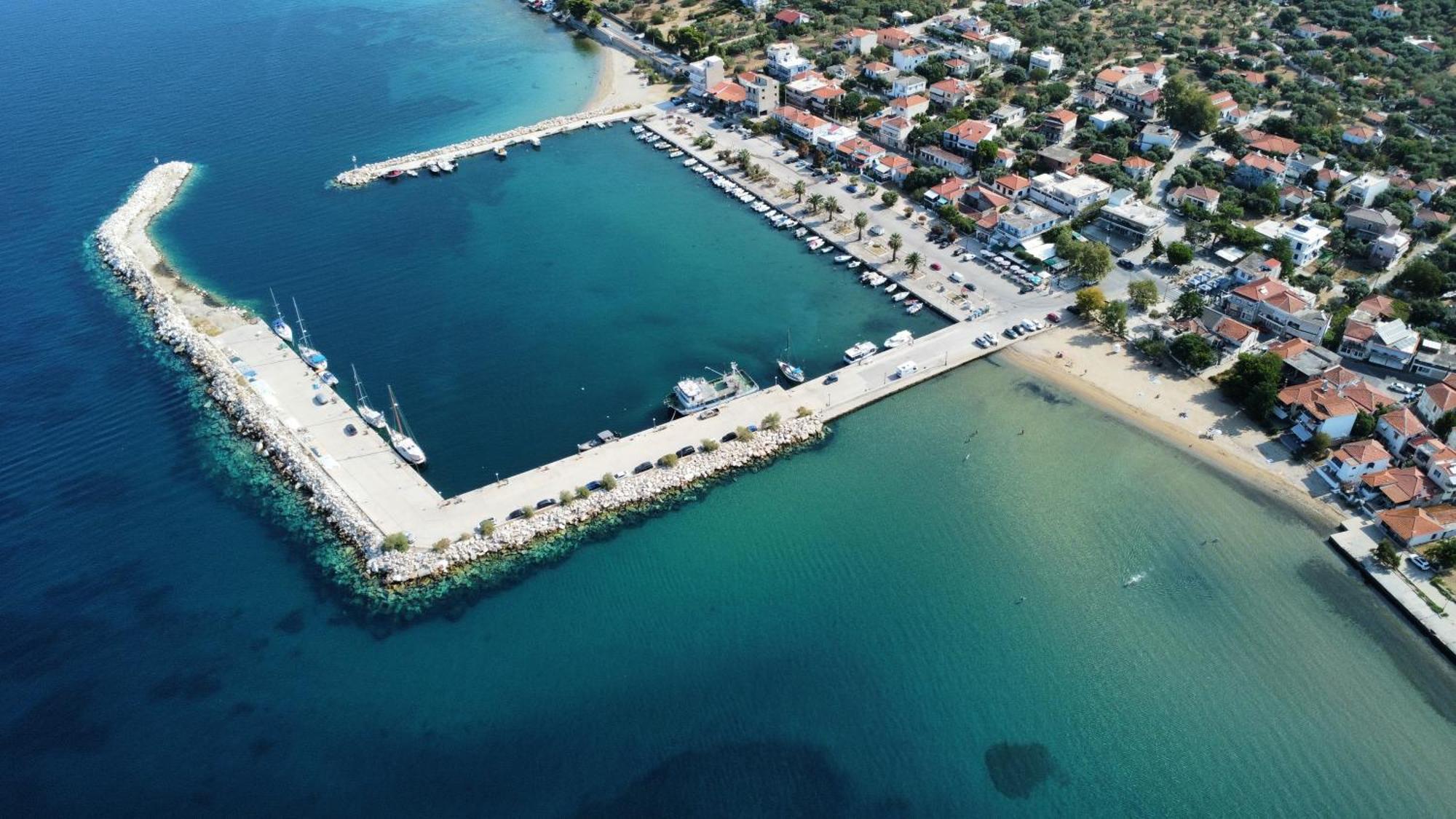 Beachfront Apartment Thassos Skala Kallirakhis Bagian luar foto