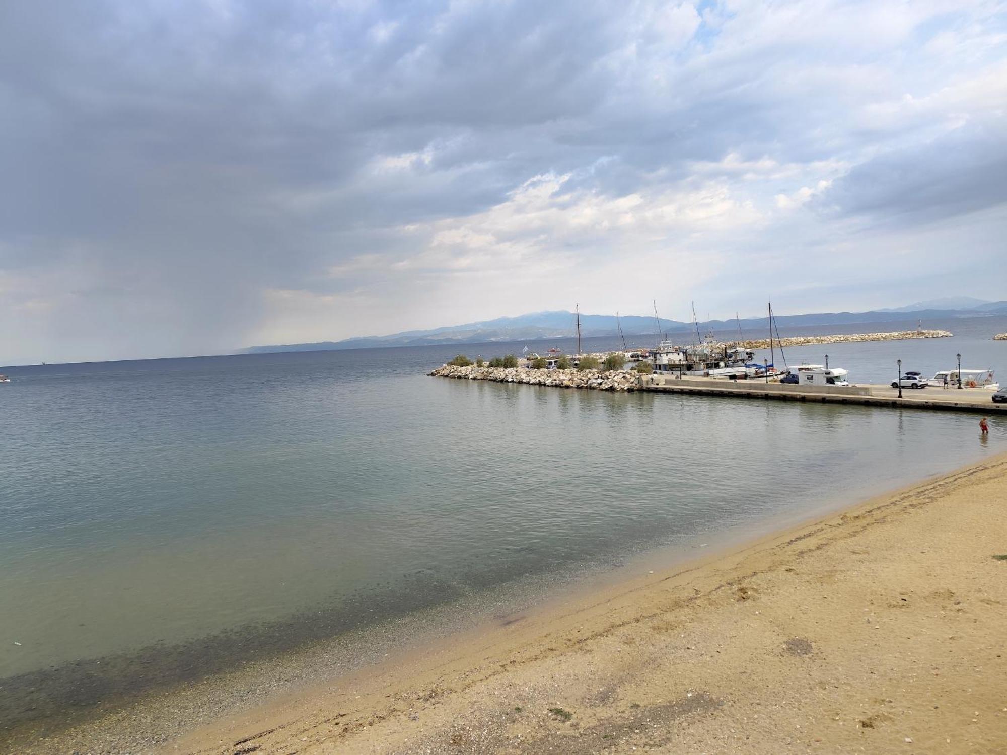 Beachfront Apartment Thassos Skala Kallirakhis Bagian luar foto